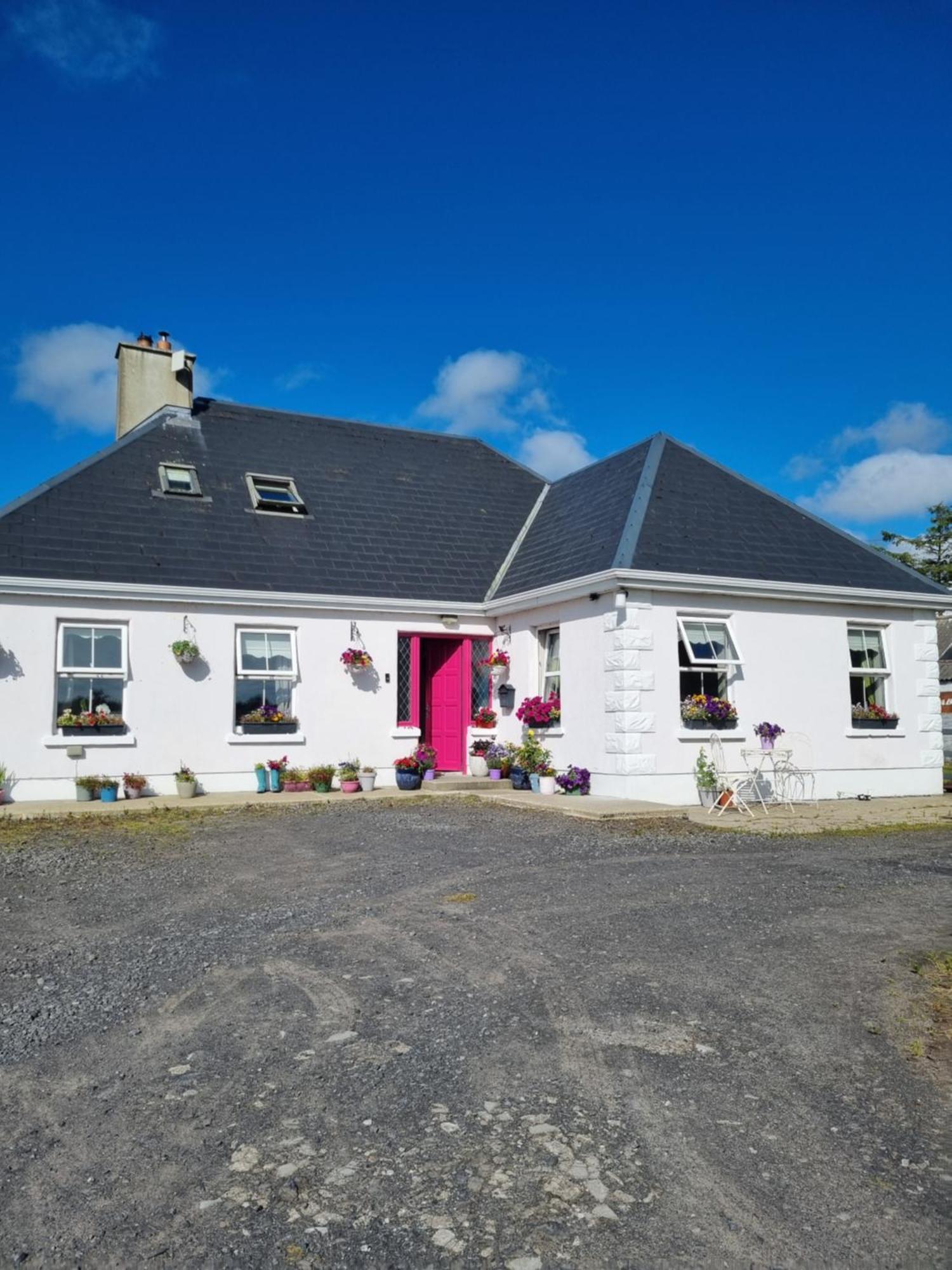 The Pink Door Killala Exterior foto